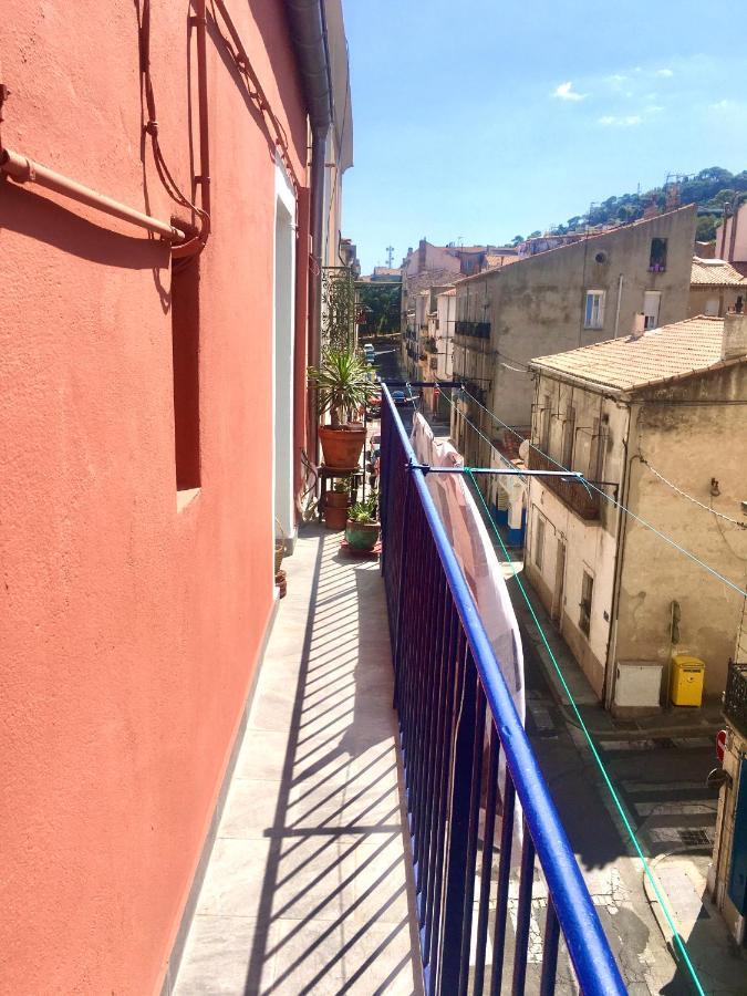 Appart Central A Sete Avec Balcon Bagian luar foto