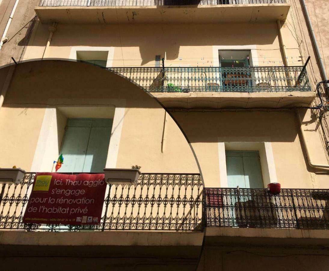 Appart Central A Sete Avec Balcon Bagian luar foto